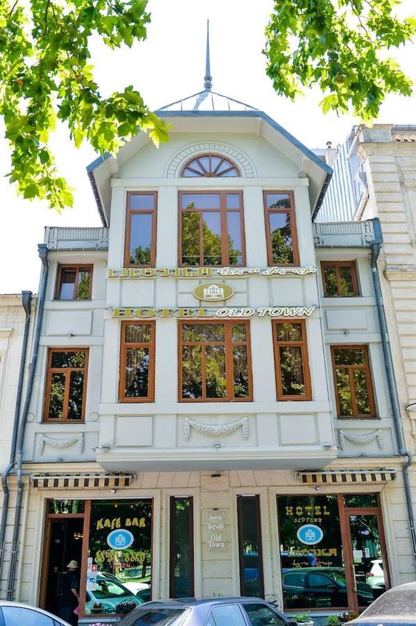 Отель Old Town Кутаиси Экстерьер фото